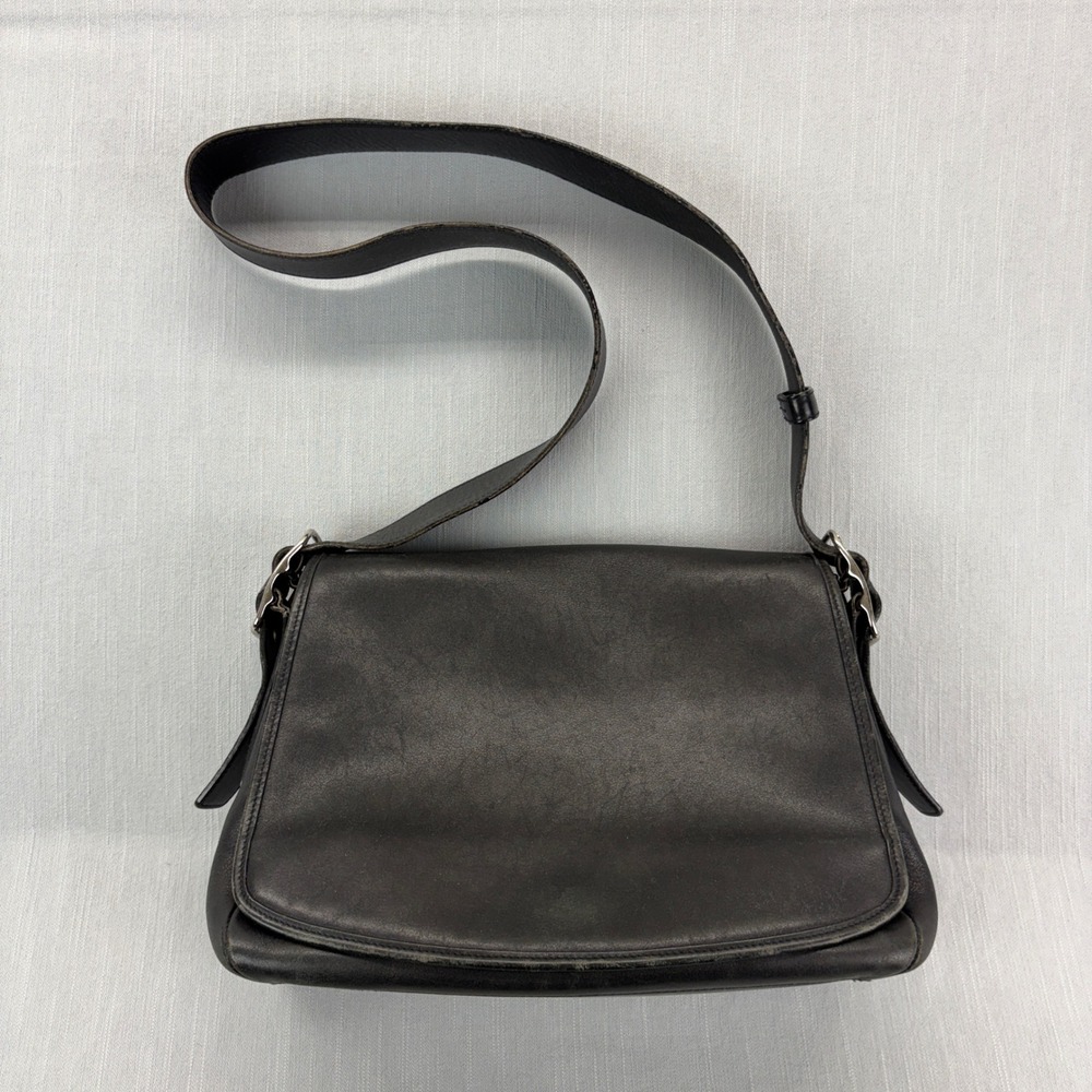 Coach Messenger Bag Black Leather Medium Flap Crossbody Organizer Shoulder Bag
